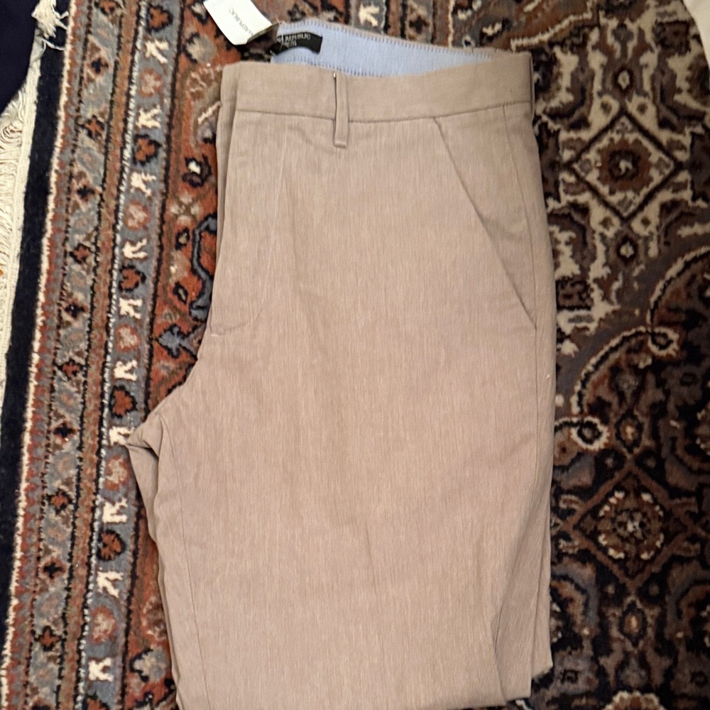 Banana Republic Men's Khaki Chinos